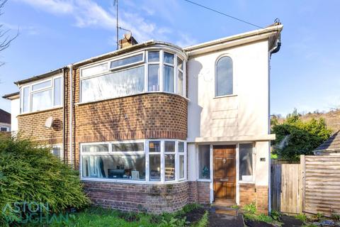 4 bedroom semi-detached house to rent, Lower Bevendean Avenue, Brighton BN2