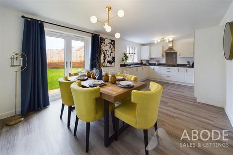 4 bedroom detached house for sale, Park Lane, Castle Donington DE74