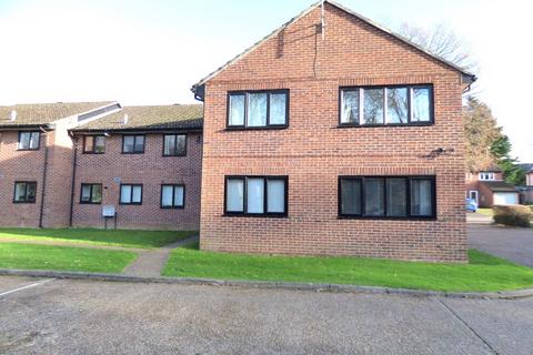 1 bedroom apartment to rent, BOOKHAM