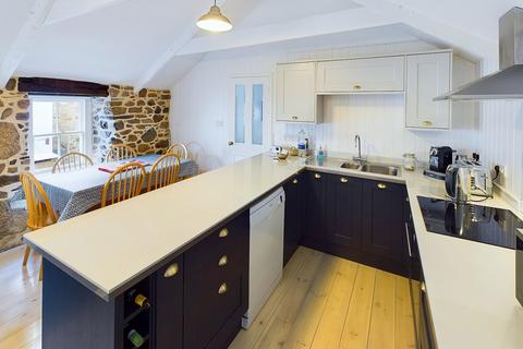 3 bedroom end of terrace house for sale, Keigwin Place, Mousehole, TR19 6RR