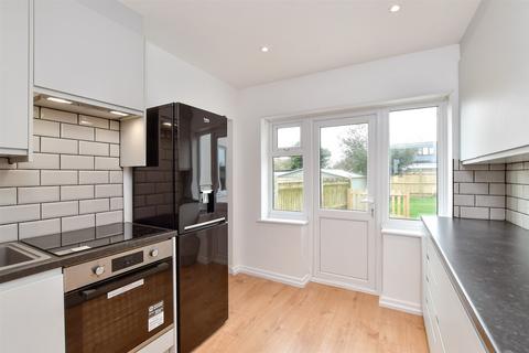 4 bedroom chalet for sale, Bengairn Avenue, Patcham, Brighton, East Sussex