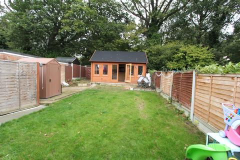 10 Ascot Close, Benfleet, SS7 3SF