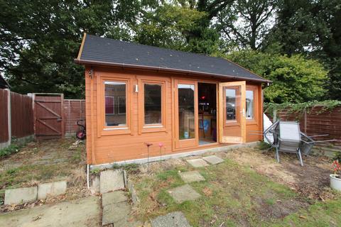 10 Ascot Close, Benfleet, SS7 3SF
