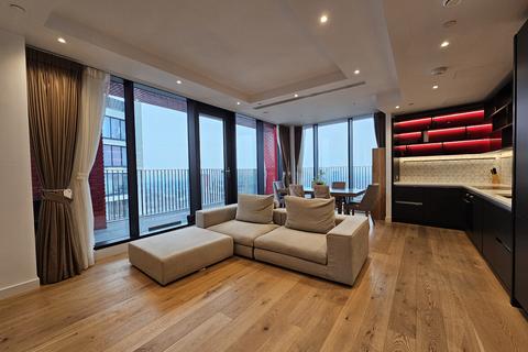 123 City Island Way, London, E14