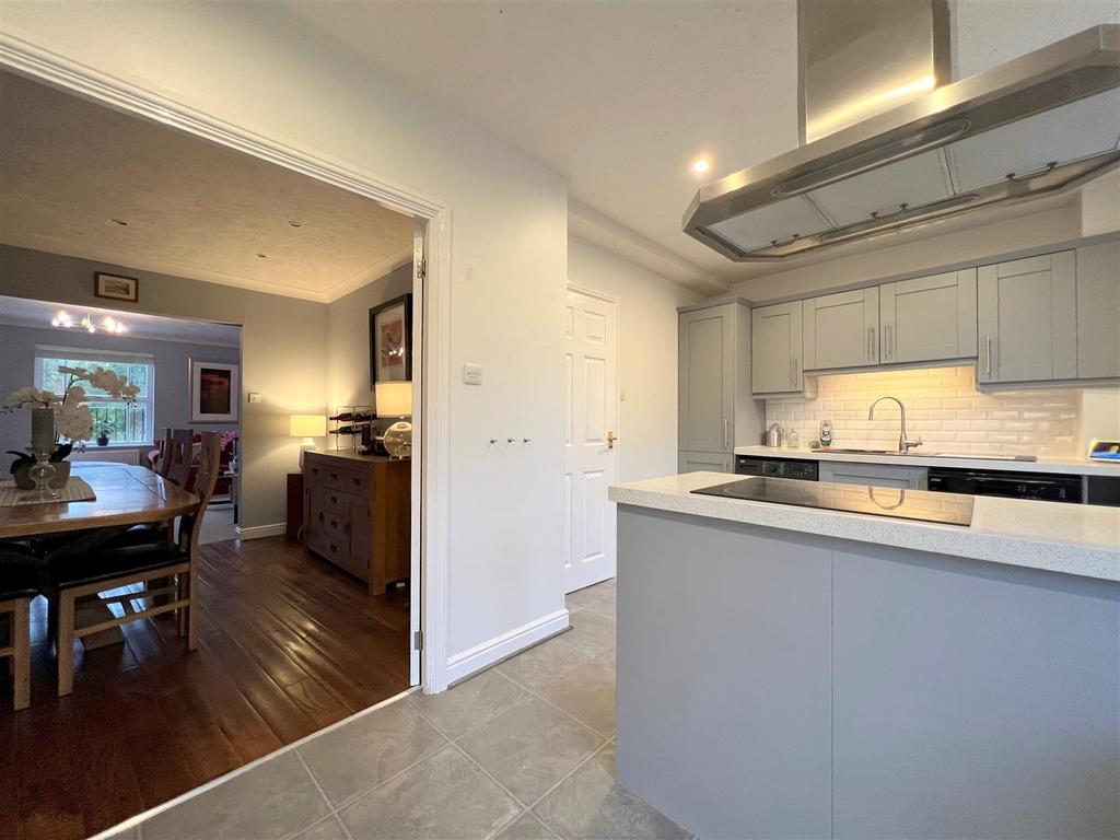Kitchen Dining-001.jpg