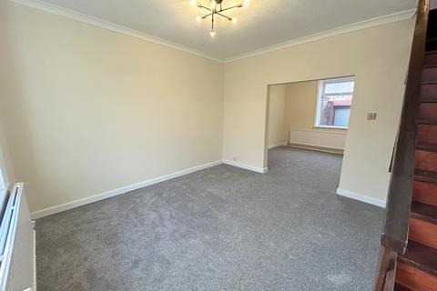 2 bedroom terraced house to rent, Bolton, Bolton BL2