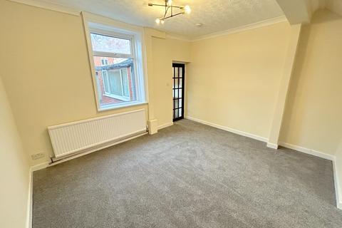 2 bedroom terraced house to rent, Bolton, Bolton BL2