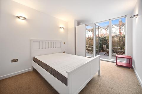 1 bedroom apartment to rent, Walm Lane, Willesden Green NW2