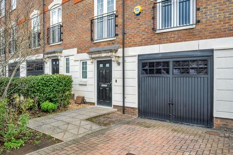 4 bedroom terraced house for sale, Mere Road, Dunton Green, Sevenoaks