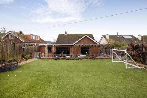 Glenside, 15 Fairlea Road, Dawlish, EX7 0LR