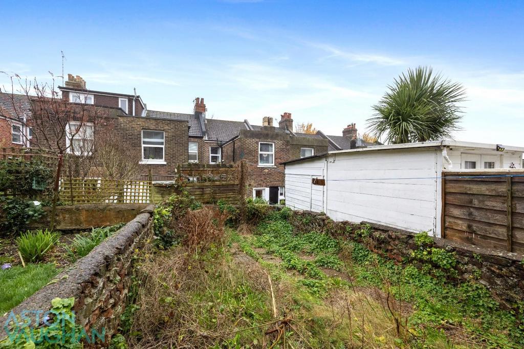 Totland Road, 23 A-008.jpg