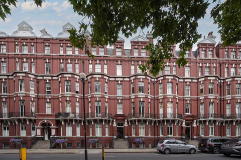 Oxford & Cambridge Mansions, Marylebone, London, NW1