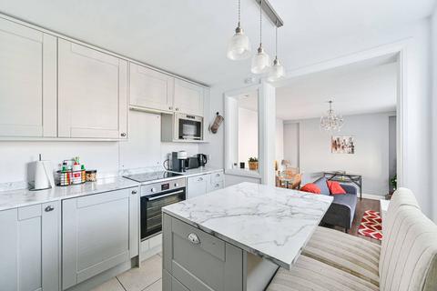 3 bedroom flat for sale, Lewin Road, Streatham Common, London, SW16