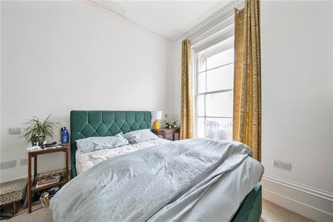 2 bedroom apartment for sale, Lyndhurst Way, London