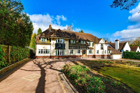 5 bedroom detached house for sale, Keepers Road, Sutton Coldfield, West Midlands, B74