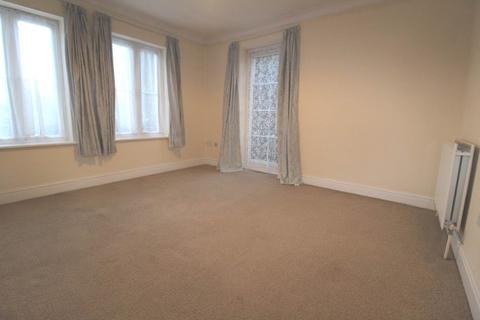 2 bedroom flat for sale, Tavistock Mews, High Wycombe HP12