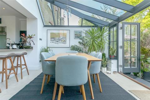 75 Woodland Rise, London, N10 3UN