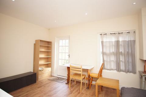 3 bedroom duplex to rent, Acton Street, WC1X9LX