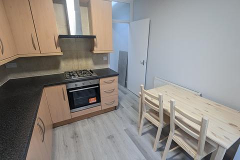 1 bedroom flat to rent, Churchill Road, Willesden Green NW2