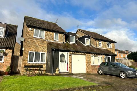 3 bedroom semi-detached house for sale, New Hall Close, Bovingdon HP3