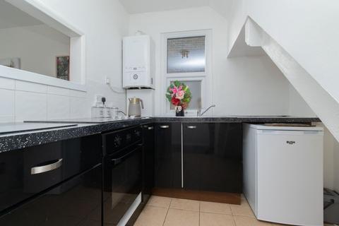 1 bedroom flat for sale, Queens Road, Broadstairs, CT10