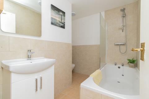 1 bedroom flat for sale, Queens Road, Broadstairs, CT10