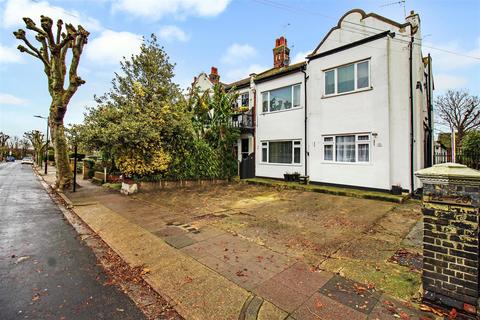 1 bedroom flat for sale, St. Vincents Road, Westcliff-On-Sea