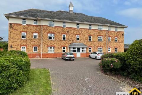 2 bedroom flat to rent, Haddon Park, Colchester, Essex, CO1