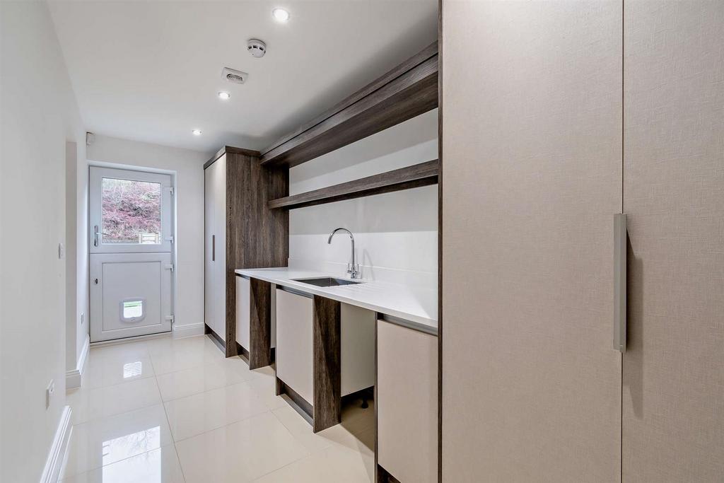 8629922-interior37-800.jpg