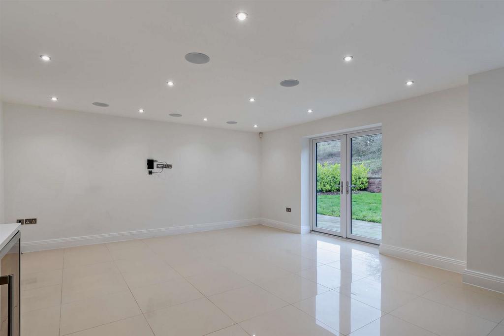 8629922-interior44-800.jpg