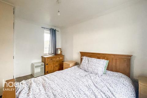 1 bedroom terraced house to rent, Fleetham Gardens, READING