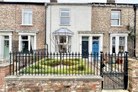 2 bedroom terraced house to rent, Alma, York