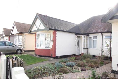 2 bedroom semi-detached house to rent, Stuart Road, Southend On Sea SS2