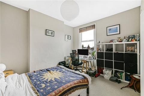 2 bedroom apartment to rent, Trent Road, London, SW2