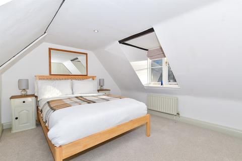 2 bedroom maisonette for sale, High Street, Yalding, Maidstone, Kent