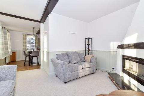 2 bedroom maisonette for sale, High Street, Yalding, Maidstone, Kent