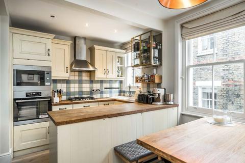 3 bedroom flat to rent, Latchmere Road, London SW11