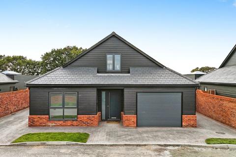 undefined, Inglefield Road, Fobbing, SS17