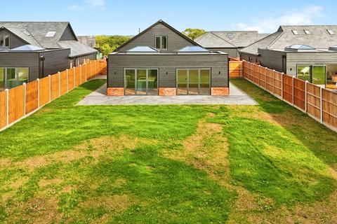 undefined, Inglefield Road, Fobbing, SS17
