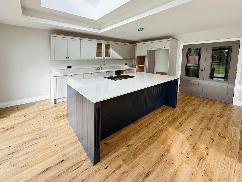 Kitchen/ Dining Room
