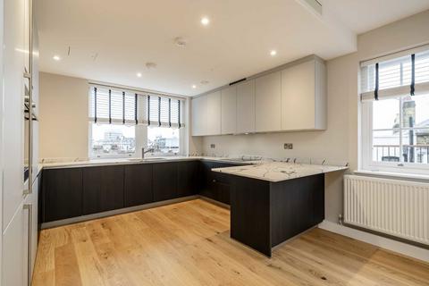 2 bedroom flat to rent, Sackville Street, London W1S