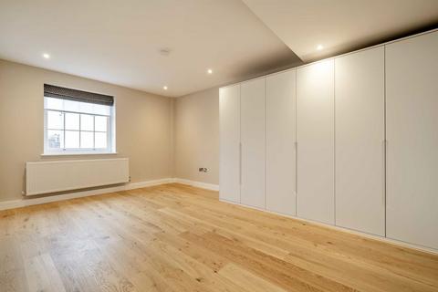 2 bedroom flat to rent, Sackville Street, London W1S