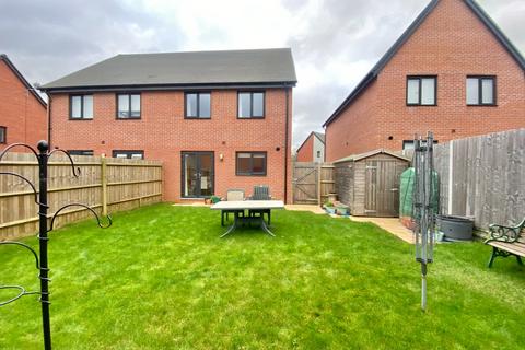 3 bedroom semi-detached house for sale, Atkinson Close, Whiteley