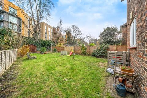 2 bedroom maisonette for sale, Blanchedowne, Camberwell SE5