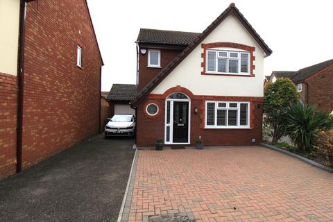 3 bedroom detached house for sale, Medlar Drive, South Ockendon RM15