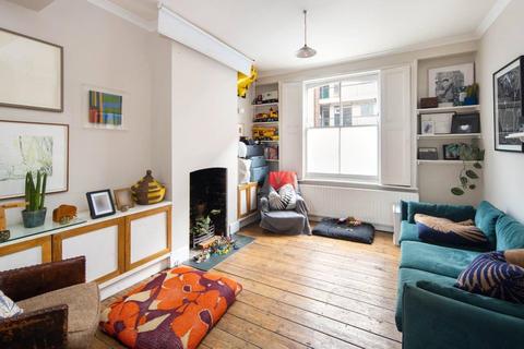 3 bedroom terraced house for sale, Wellington Row, Bethnal Green, London, E2