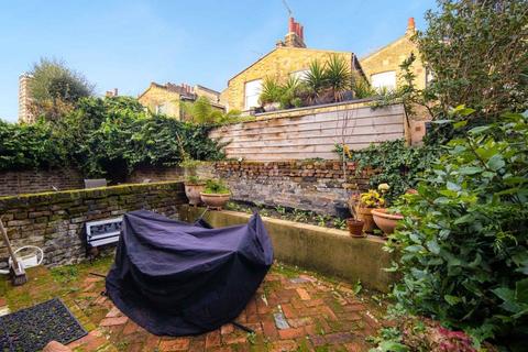 45 Wellington Row, London, E2 7BB