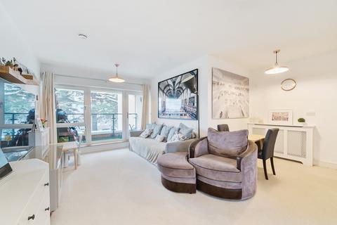 2 bedroom apartment for sale, Magnolia House, Spelthorne Grove, Sunbury-on-Thames, TW16