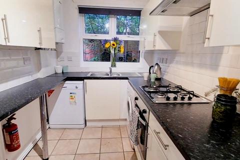 3 bedroom house to rent, 12 Exbury Street, Exbury Street, Manchester M14