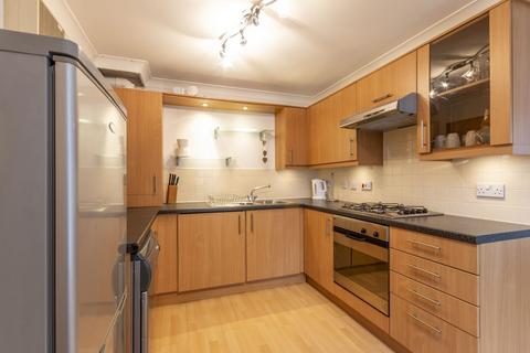 2 bedroom flat to rent, 2506L – Albert Street, Edinburgh, EH7 5LY